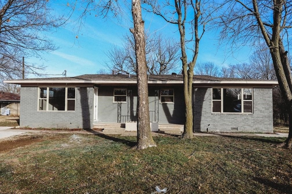 For Rent $995/month