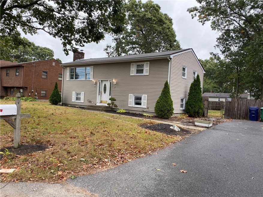 54 Custer St, Warwick, RI 02889 - photo 1