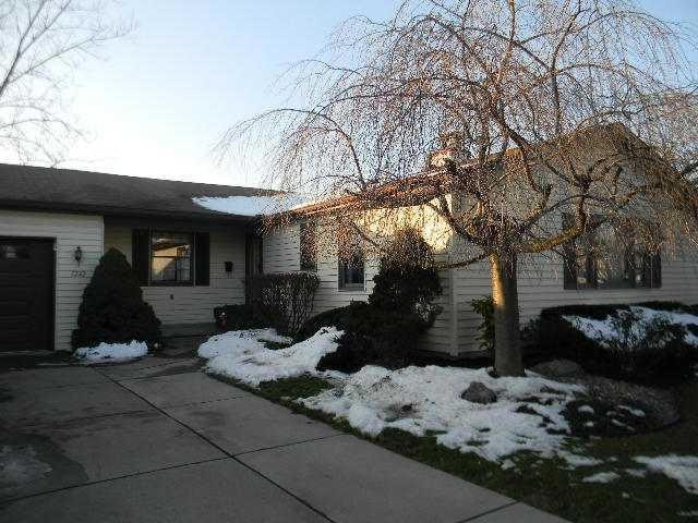 1242 Nash Rd, North Tonawanda, NY 14120 - photo 1