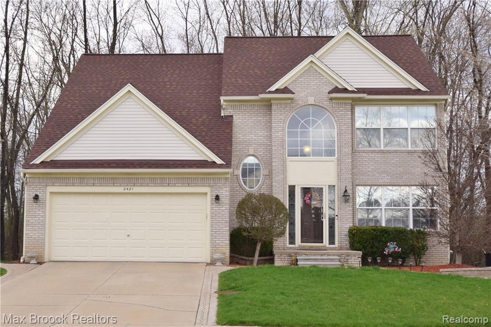 Welcome to 2421 Cedar Knoll Dr