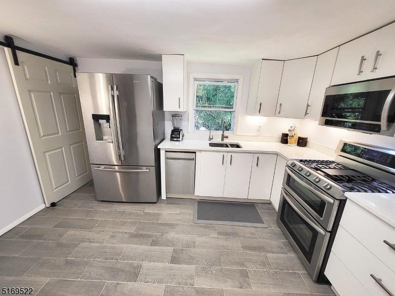 22 Ella St, Bloomingdale, NJ 07403 - photo 1