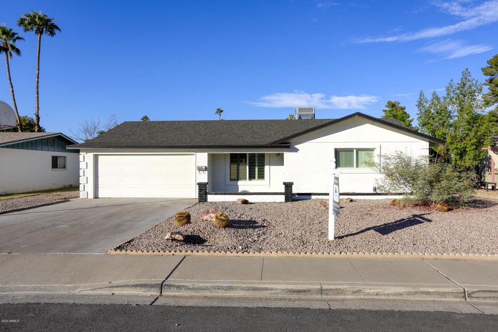 2070 E FREMONT DR