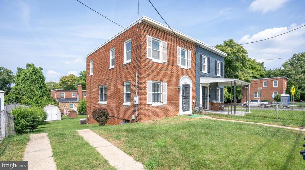 6326 Martin Luther King jr Hwy, Capitol Heights, MD 20743 - photo 1