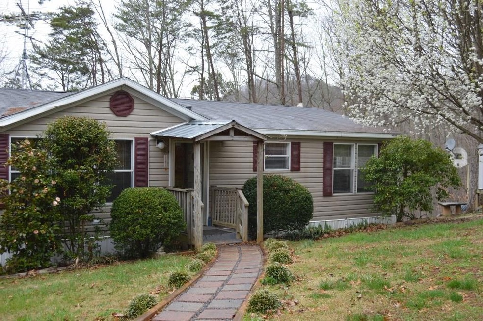 151 Jasmine Dr NE, Ranger, GA 30734 - photo 1