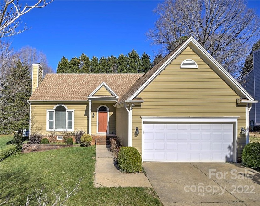 12712 Angel Oak Dr, Huntersville, NC 28078 - photo 1