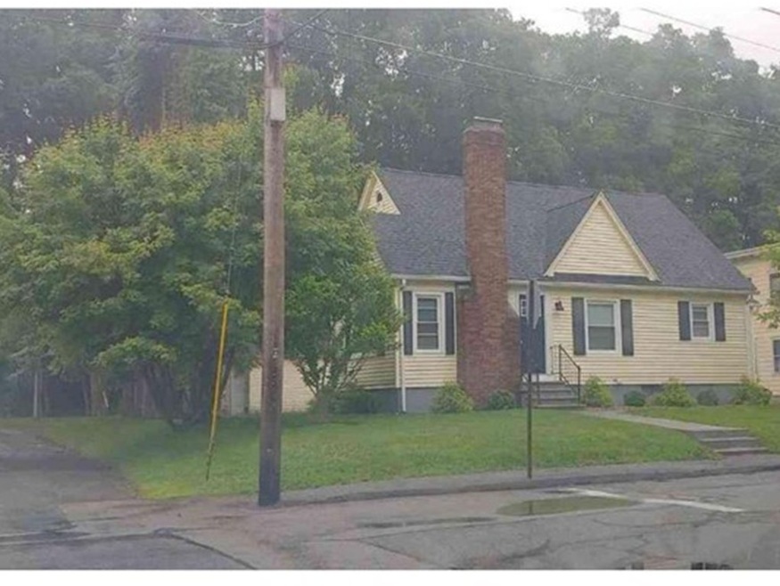 24 Nelson St, Webster, MA 01570 - photo 1