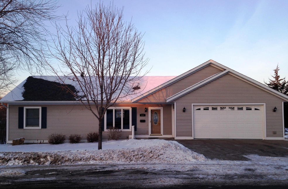 329 2nd Street E, Wabasha