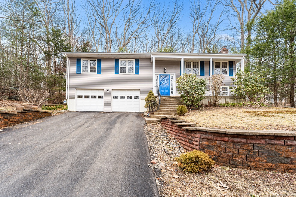 11 Lyrical Ln, Sandy Hook, CT 06482 - photo 1