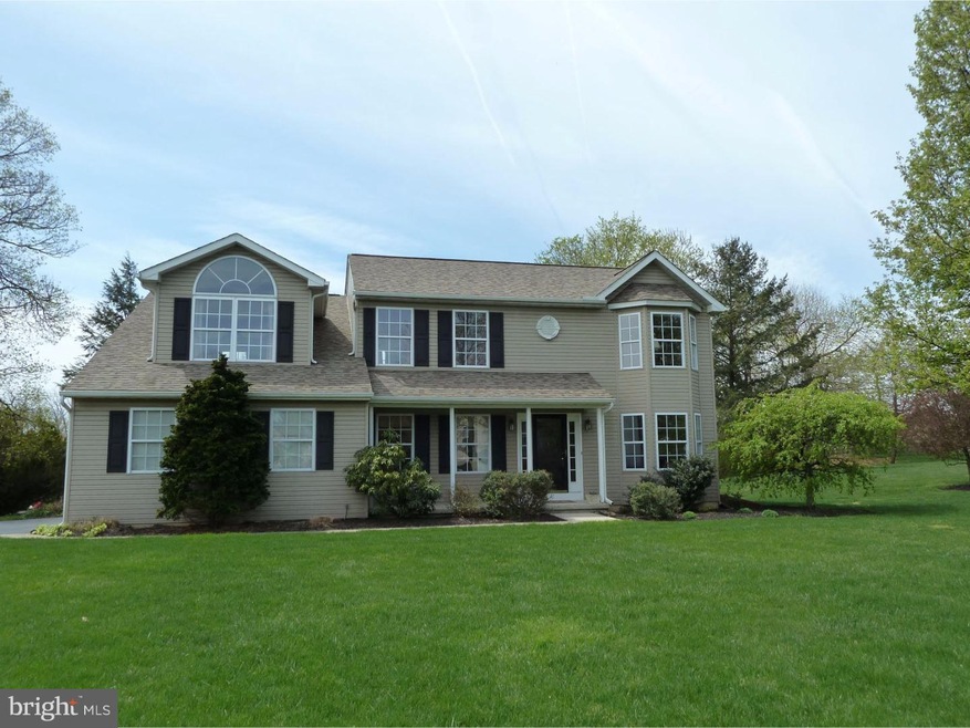 41 S Iroquois Ln, Chester Springs, PA 19425 - photo 1