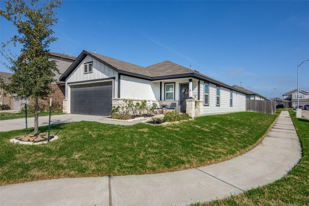 24054 Hay Needle Ln, Hockley, TX 77447 - photo 1