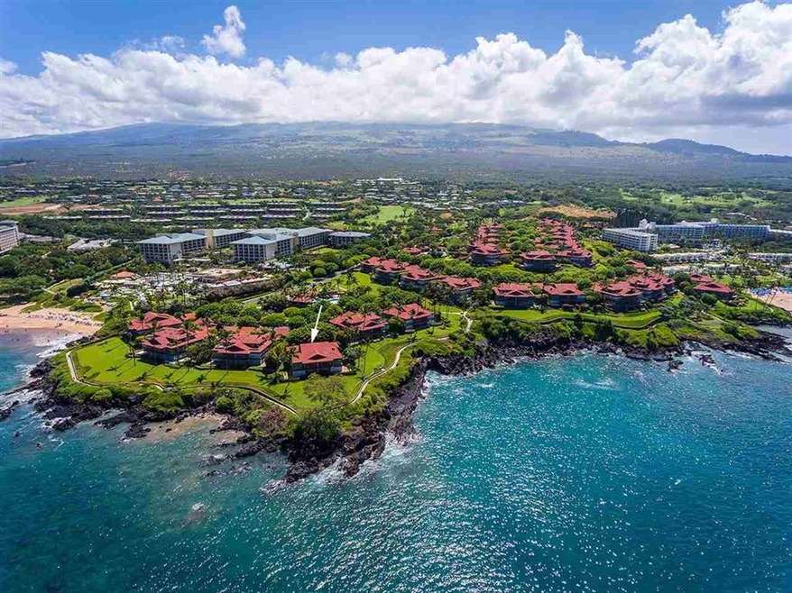 Wailea Point 402 is the premium unit in the incomparable location at Wailea Point as it is literally ‘The Point’ of Wailea Point. Built by the original Developer for himself it has only been available for sale once previously since 1986.