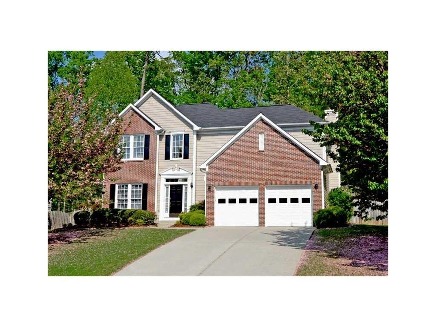 Exterior Front. Better than new Brick & Hardiplank