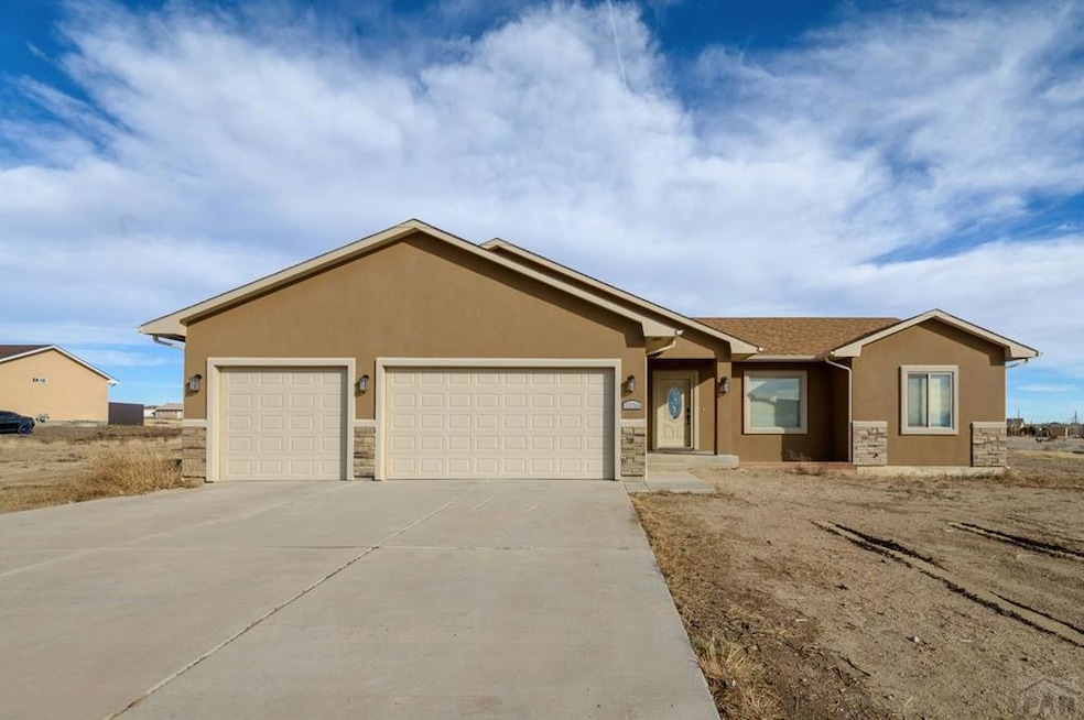 1326 N Farley Dr, Pueblo West, CO 81007 - photo 1