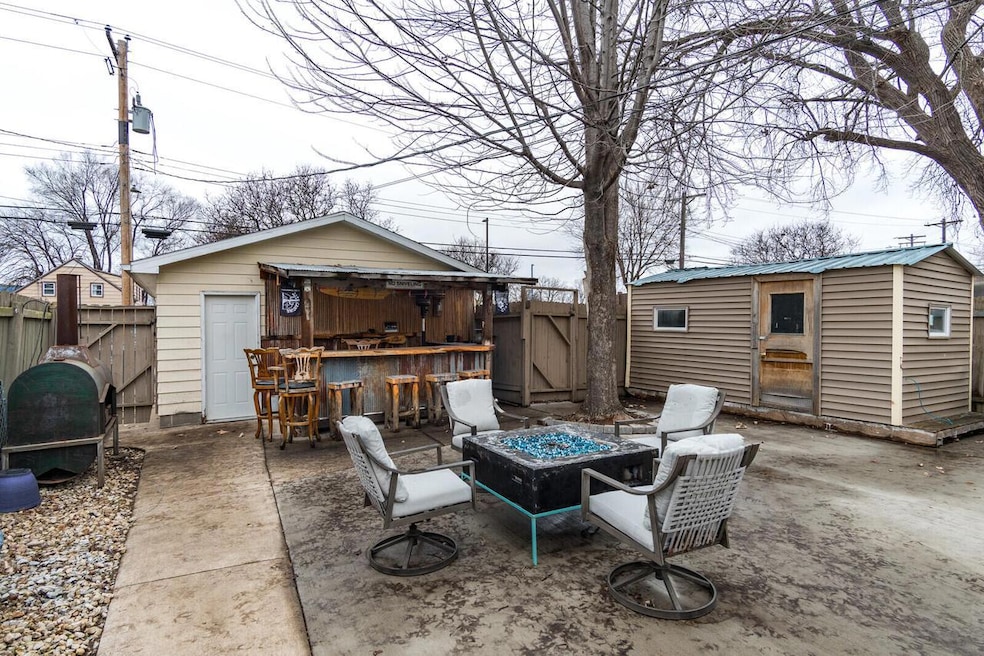 2225 Liberty St, La Crosse, WI 54603 MLS 1860866