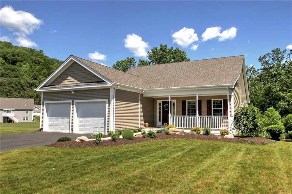 6 Riverbend Dr, Oxford, CT 06478 - photo 1