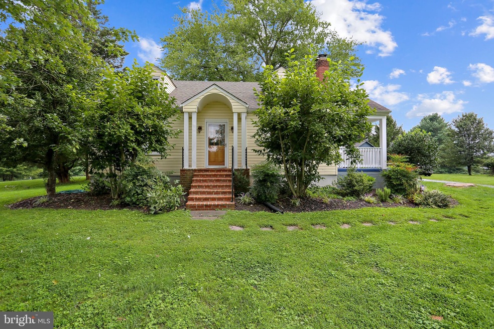 1811 Ednor Rd, Silver Spring, MD 20905 - photo 1