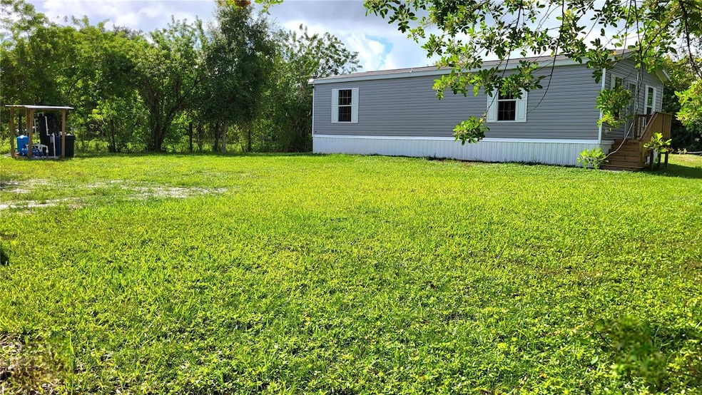 4518 NW 11th Dr, Okeechobee, FL 34972 - photo 1