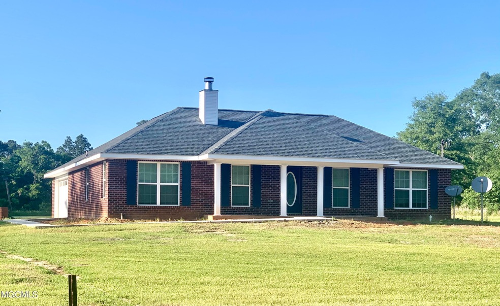 132 Clarence Bonnett Rd, Lucedale, MS 39452 - photo 1