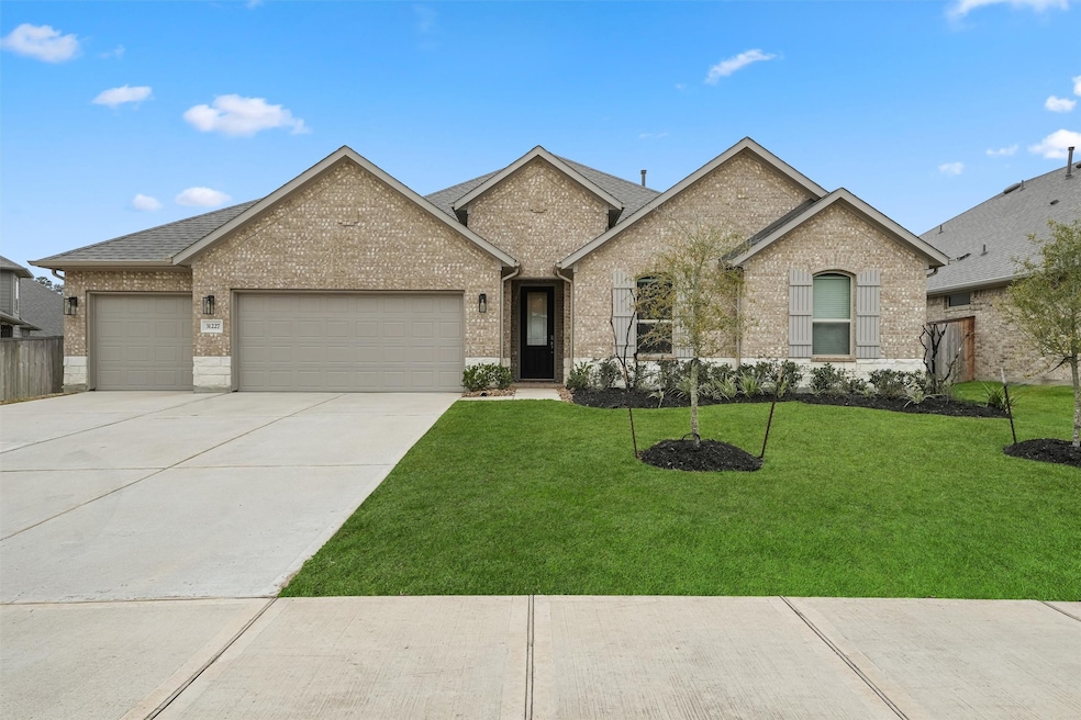 31227 Raleigh Creek Dr, Tomball, TX 77375 - photo 1