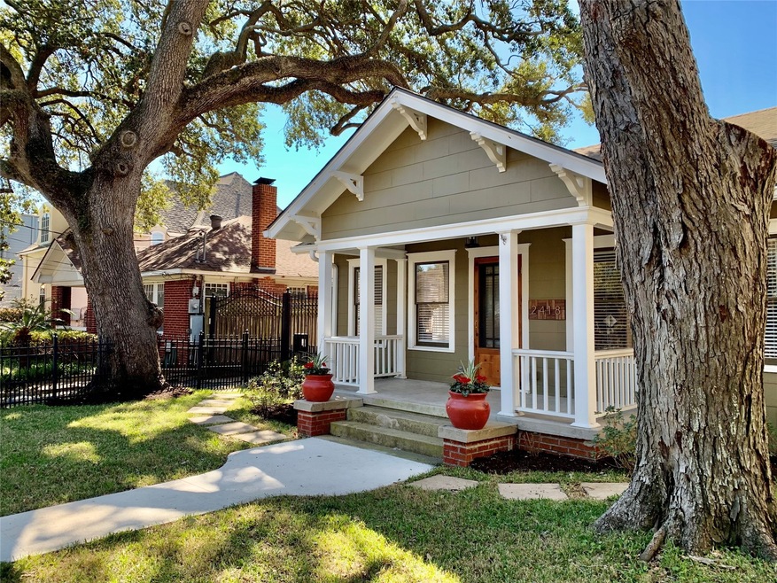 2418 Mandell St, Houston, TX 77006 - photo 1