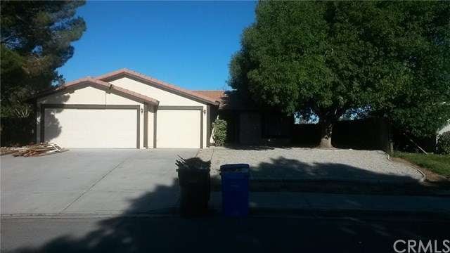 14430 Crest Dr, Victorville, CA 92395 - photo 1