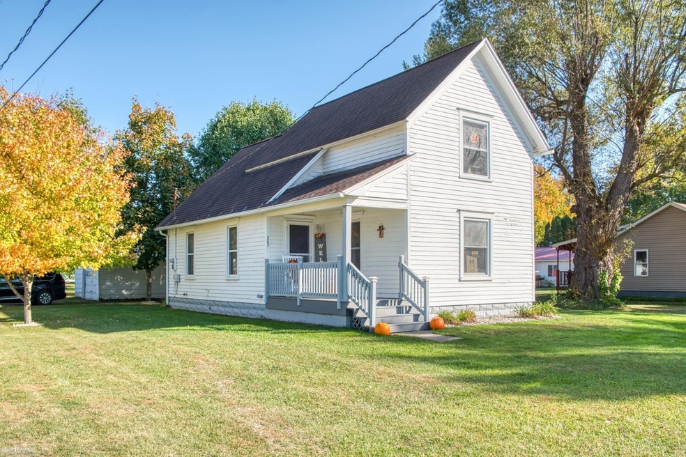 303 Parshall St, Oakley, MI 48649 - photo 1