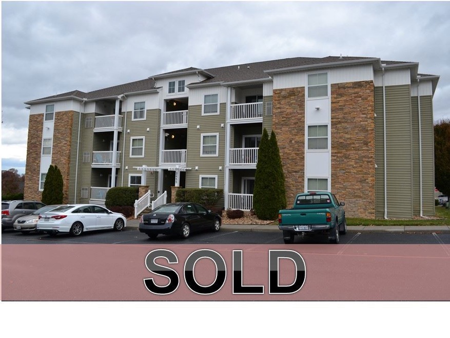 2455 Campus View Cir unit 301, Harrisonburg, VA 22801 - photo 1