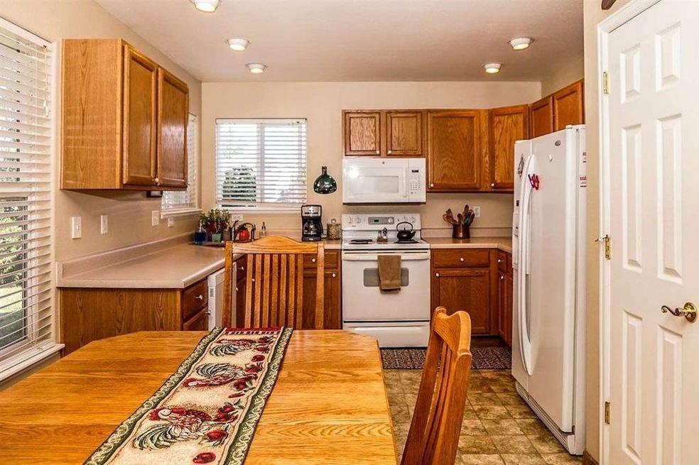 2977 Emerald Cir, Grand Junction, CO 81504 - photo 1