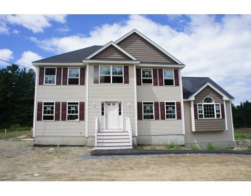 500 Colburn Ave, Dracut, MA 01826 - photo 1