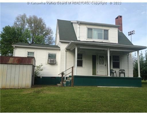 2724 Edwards Cir, Dunbar, WV 25064 - photo 1