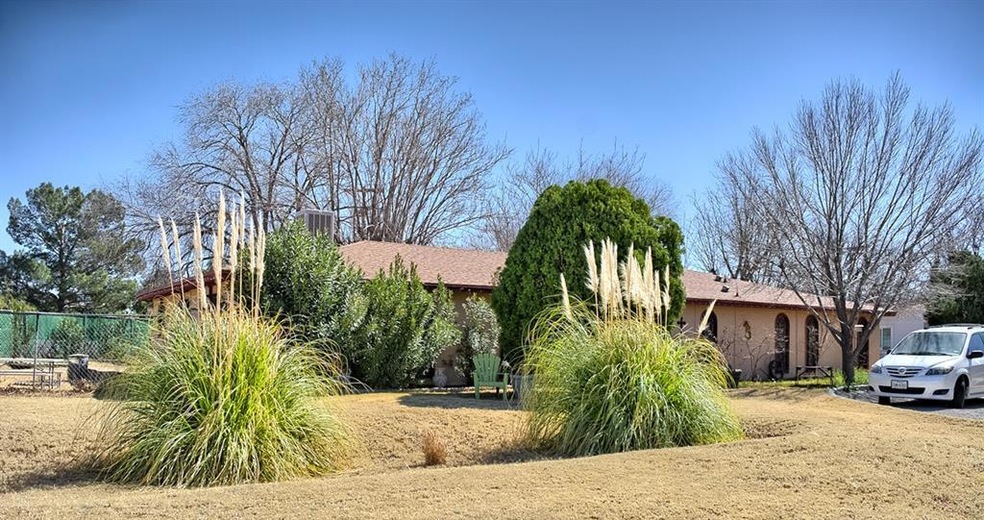 200 Nogal Place, El Paso, TX 79915 - photo 1