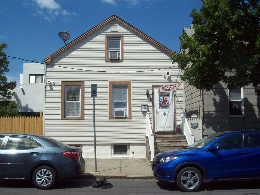 31 North St, Menands, NY 12204 - photo 1