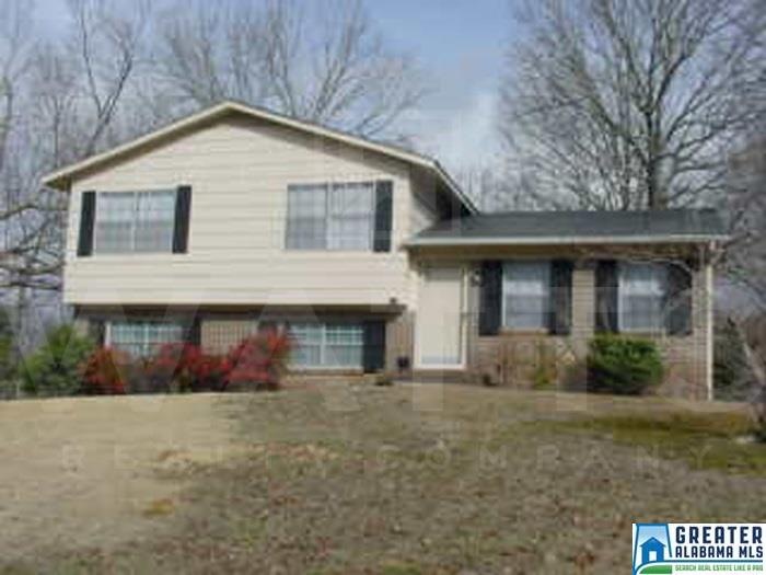 814 Country View Dr, Center Point, AL 35215 - photo 1