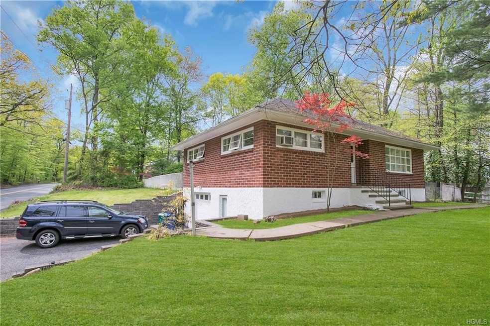 502 Hudson View Rd, Nyack, NY 10960 - photo 1