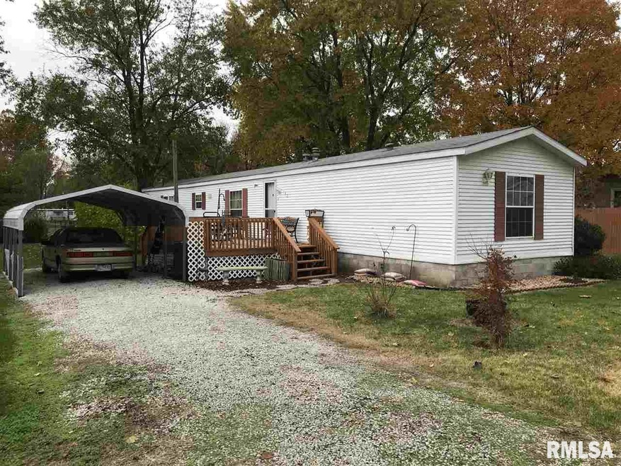 142 W Sylvan St, Virginia, IL 62691 - photo 1