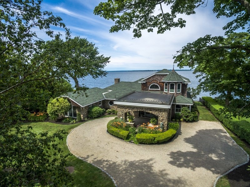 55 Shore Rd, Bristol, RI 02809 - photo 1