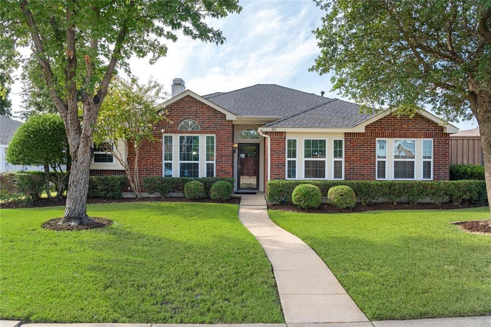 611 W Oak St, Wylie, TX 75098 - photo 1