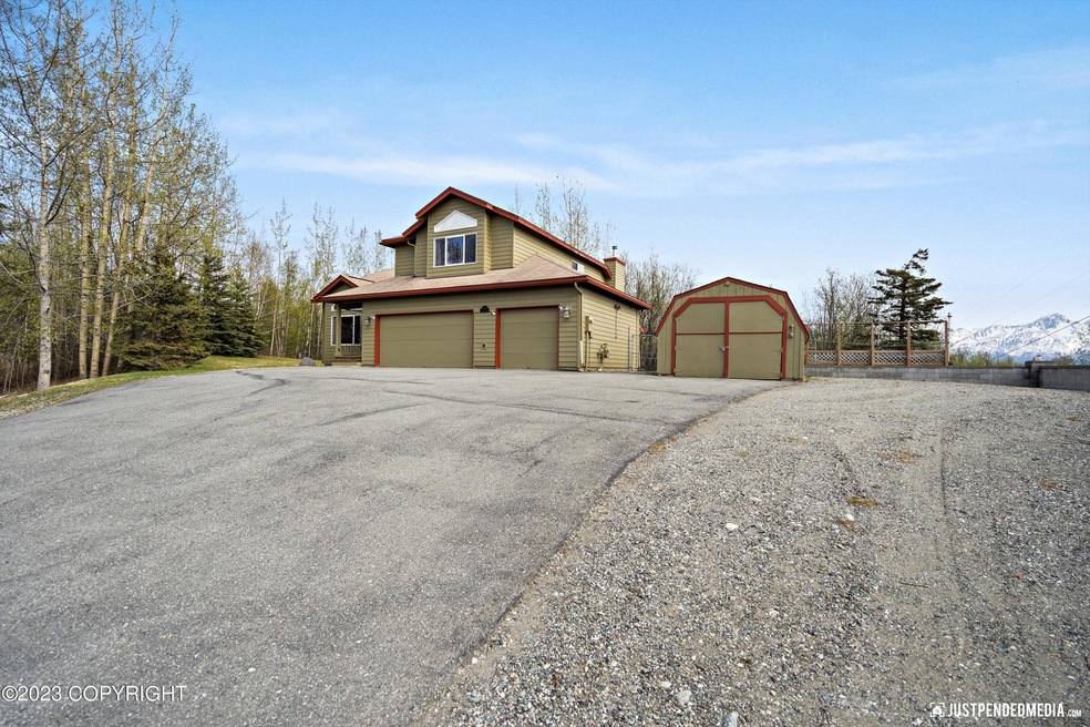 1601 N Legacy Ln, Palmer, AK 99645 - photo 1