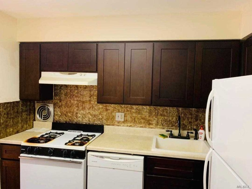 15618 78th St unit 1, Howard Beach, NY 11414 - photo 1