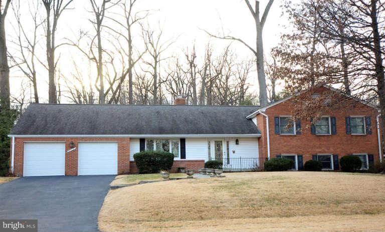 7118 Park Terrace Dr, Alexandria, VA 22307 - photo 1