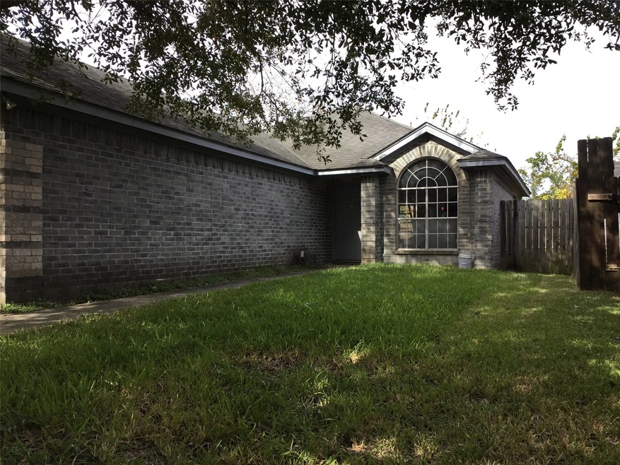 3106 Vega St, Houston, TX 77088 - photo 1