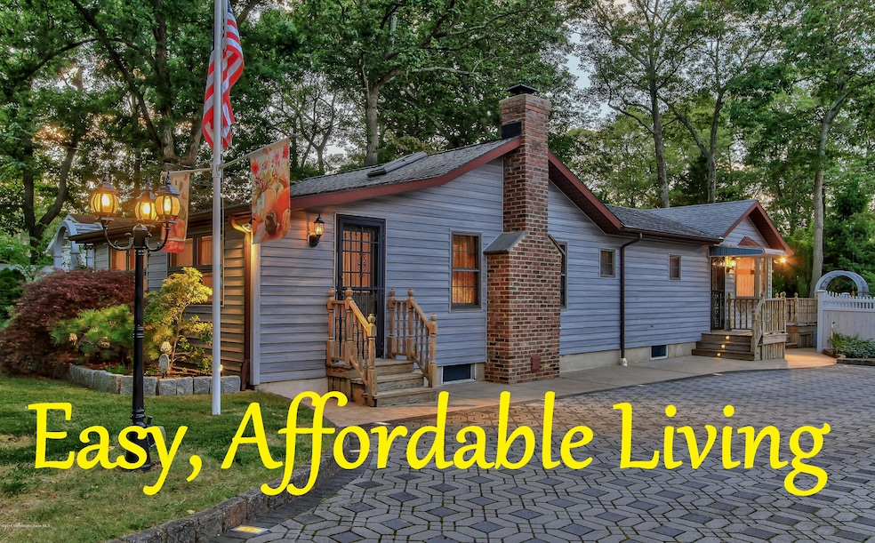 331 Morris Blvd, Toms River, NJ 08753 - photo 1