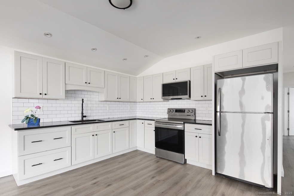 10 Railroad St unit B, Canaan, CT 06018 - photo 1