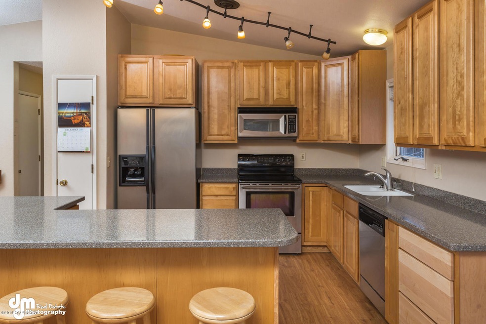 5080 Southampton Dr, Anchorage, AK 99503 - photo 1