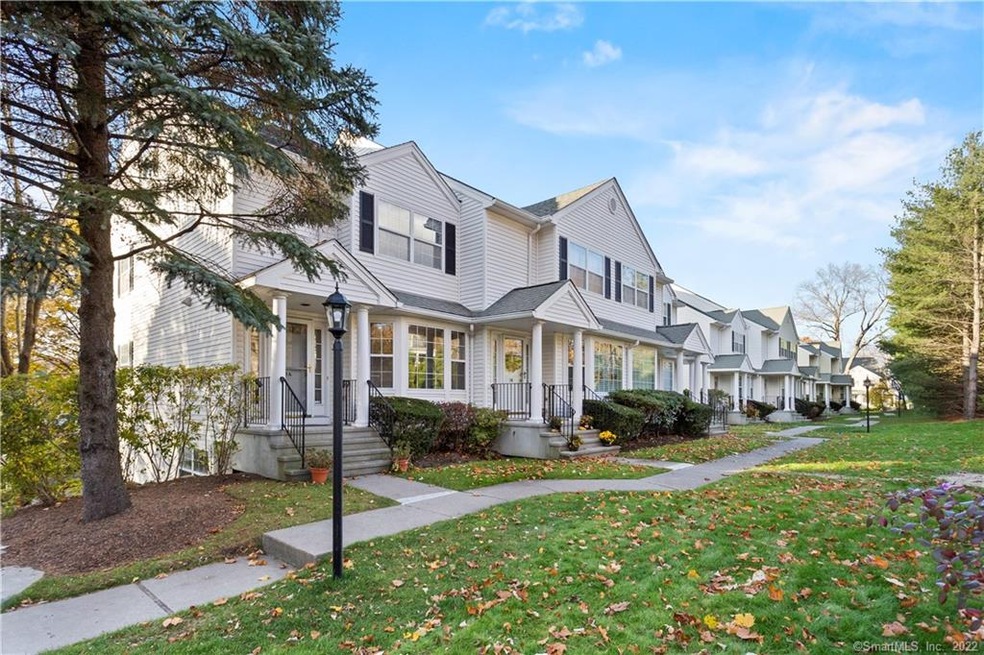 180 Turn of River Rd unit 3A, Stamford, CT 06905 - photo 1