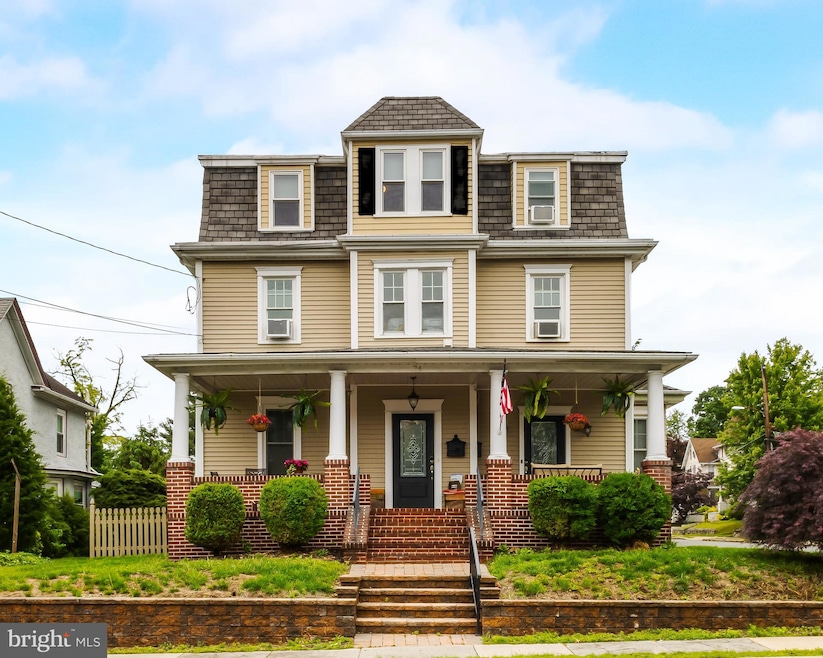 For Rent $3,000/month • Co-Listing Agent