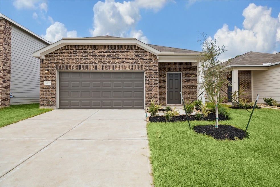 10127 Tiger Flower Ln, Houston, TX 77016 - photo 1