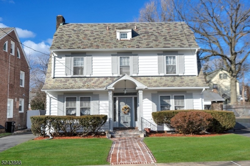 574 Parker St unit 576, Newark, NJ 07104 - photo 1