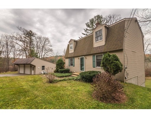 66 Long Hill Rd, Brookfield, MA 01506 - photo 1