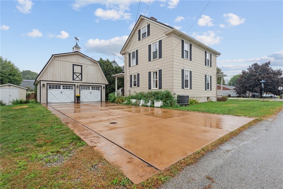 219 W Main St, New Alexandria, PA 15670 - photo 1